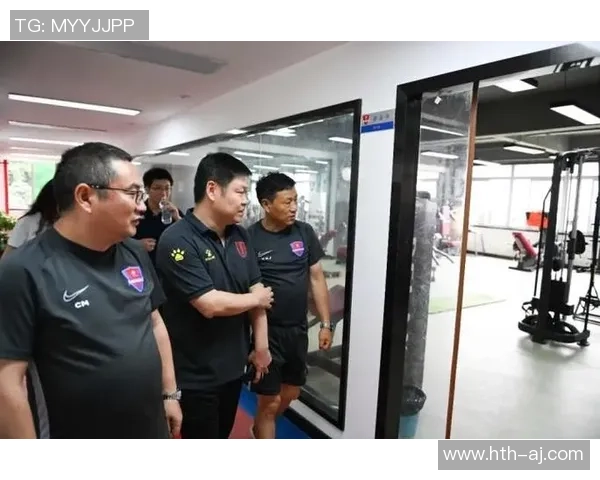 崔民在足球领域的崛起与成就探讨及其对中国足球的影响分析